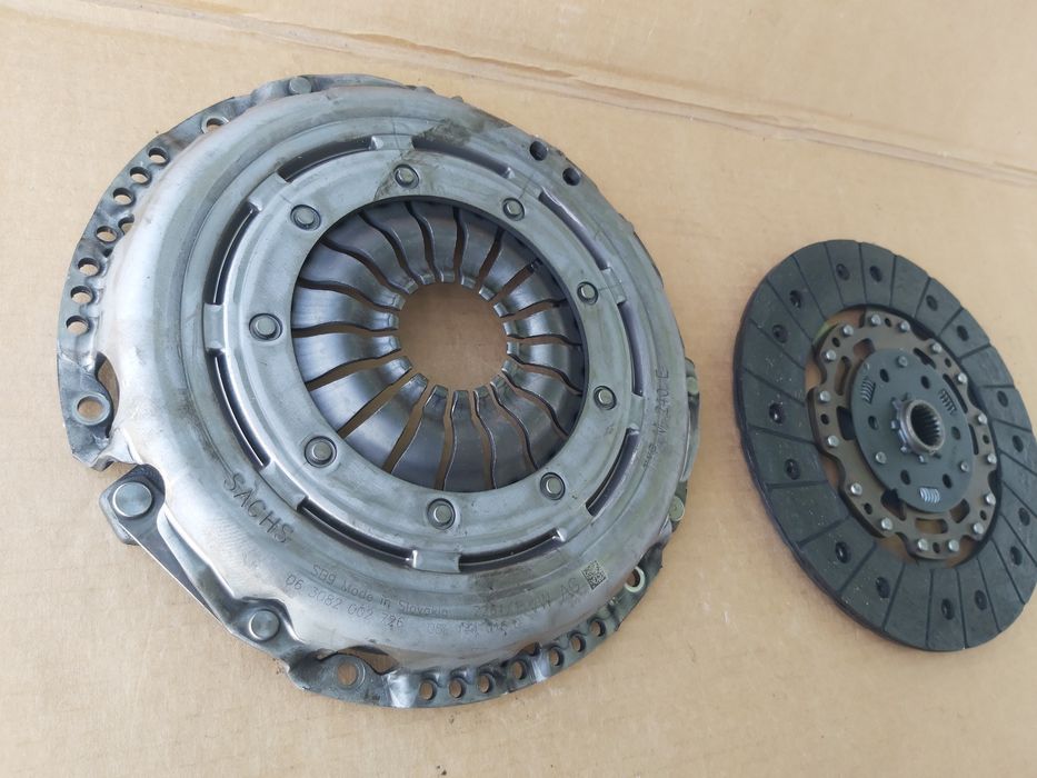 Комплект съединител SACHS за VOLKSWAGEN AUDI SKODA SEAT - 03G141015L