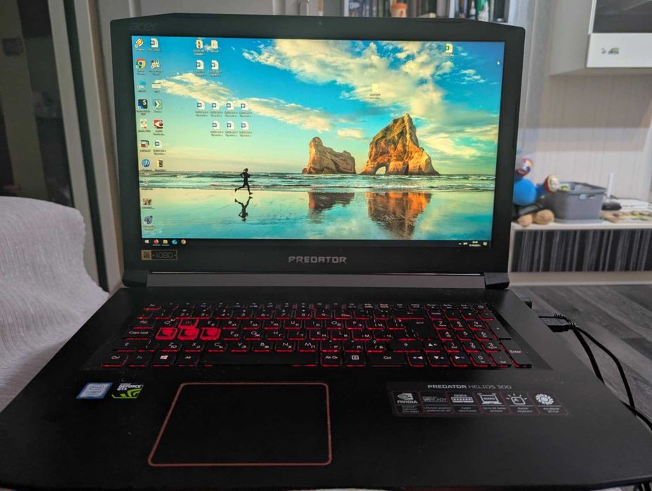 Геймърски лаптоп Acer Predator Helios 300 (PH317-51)