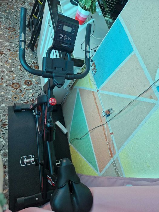 Bicicleta Spinning Techfit SBK 1500N+Covor protectie din cauciuc