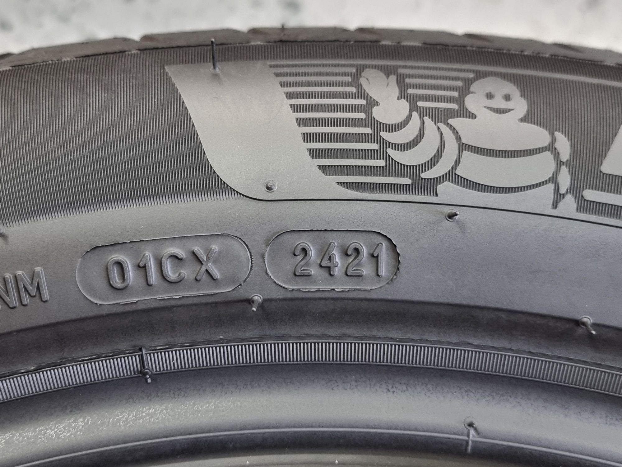 "Dot 21" 235/50/19 Michelin 4Броя: 660лв 6.8мм като Нови!