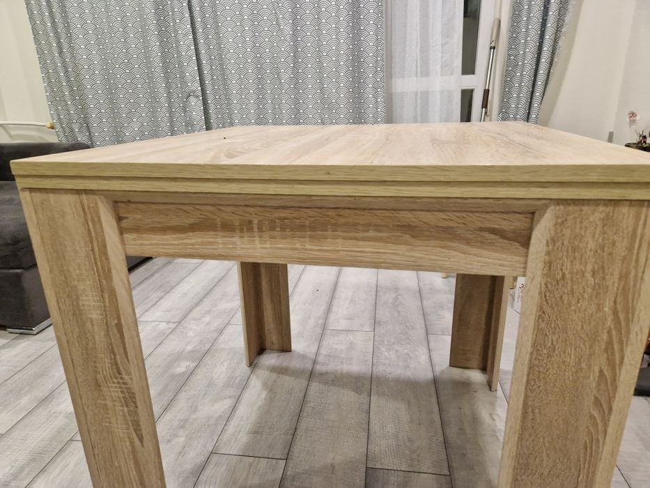 Разтегателна кухненска маса