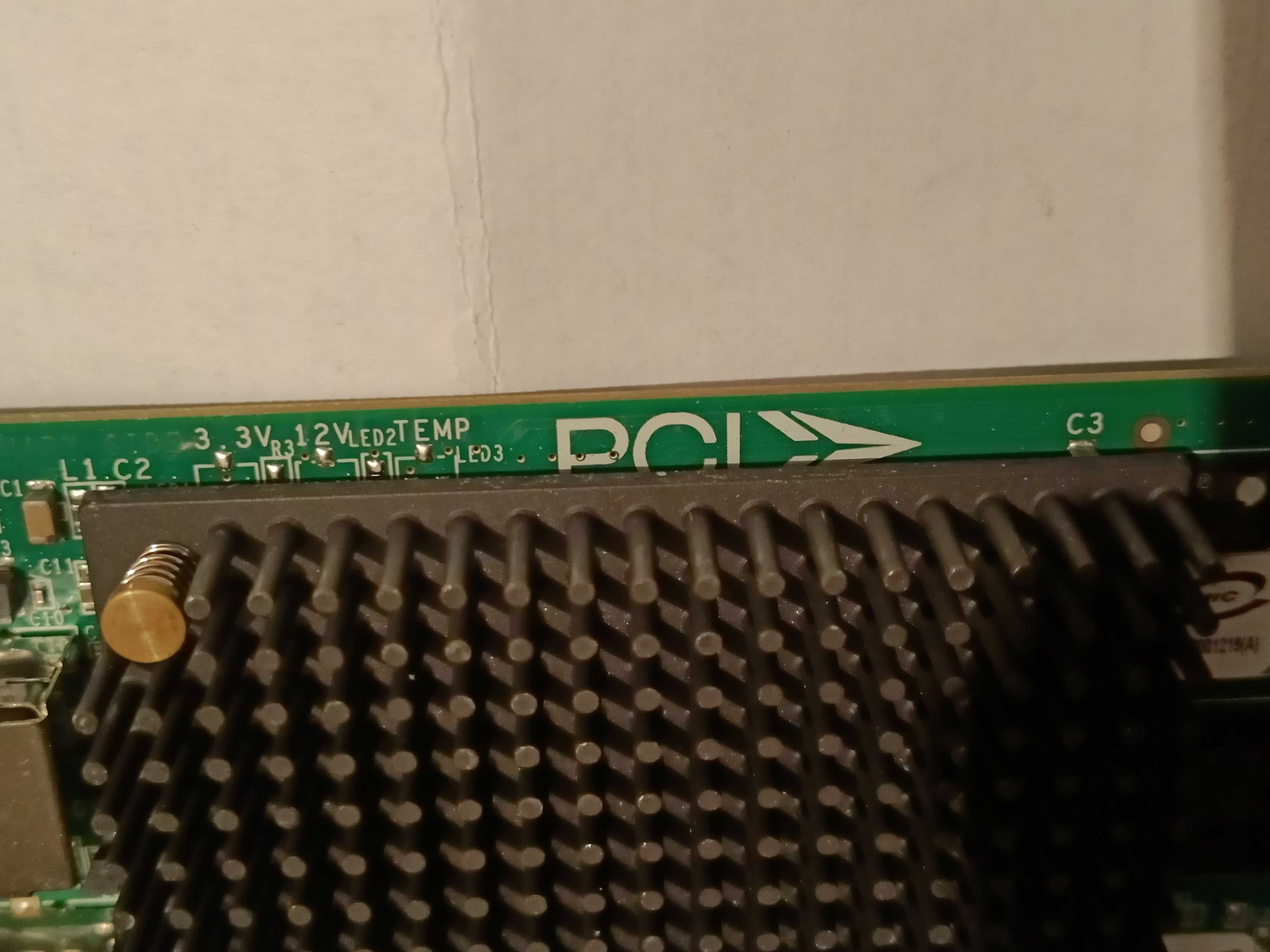 Продам двухпортовую оптическую сетевую карту "HBA Emulex LPE12002".