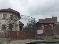 Inchiriez Vand_Schimb casa  in Berevoesti Arges 25000 m teren