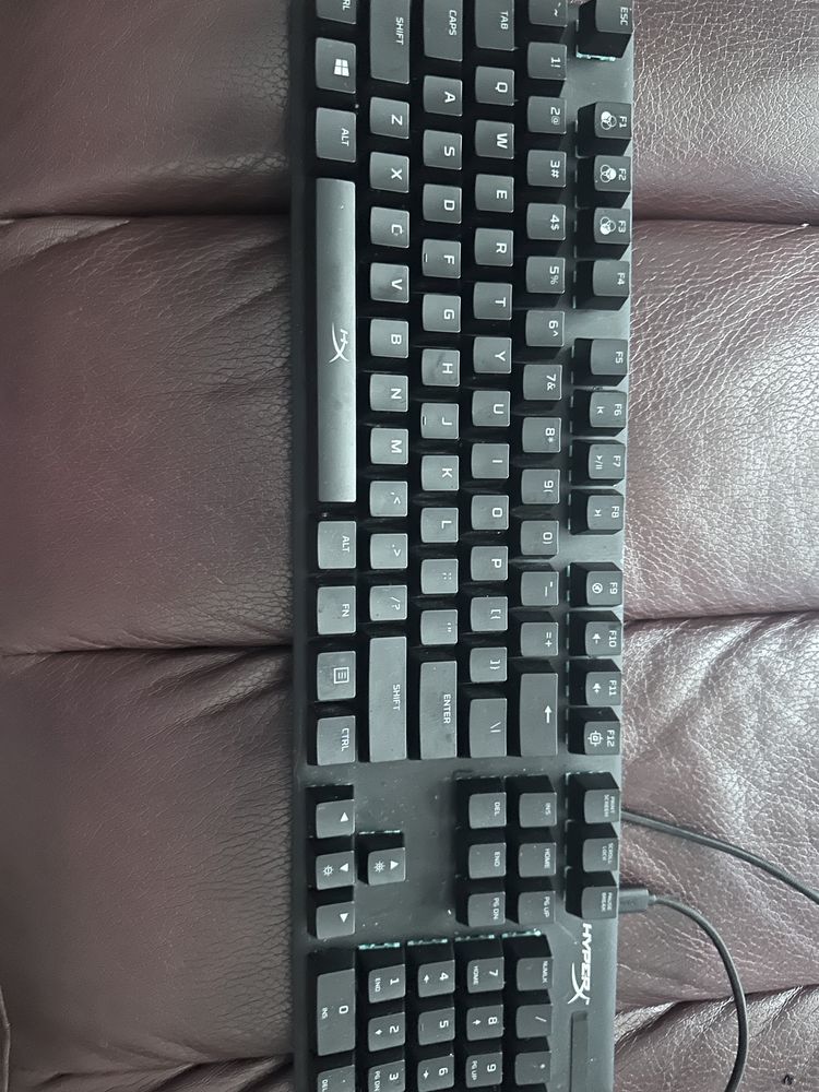 Tastatura de gaming mecanica HiperX