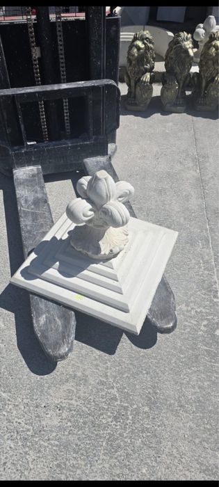 Decoratiuni de beton ( palari , coame de gard )