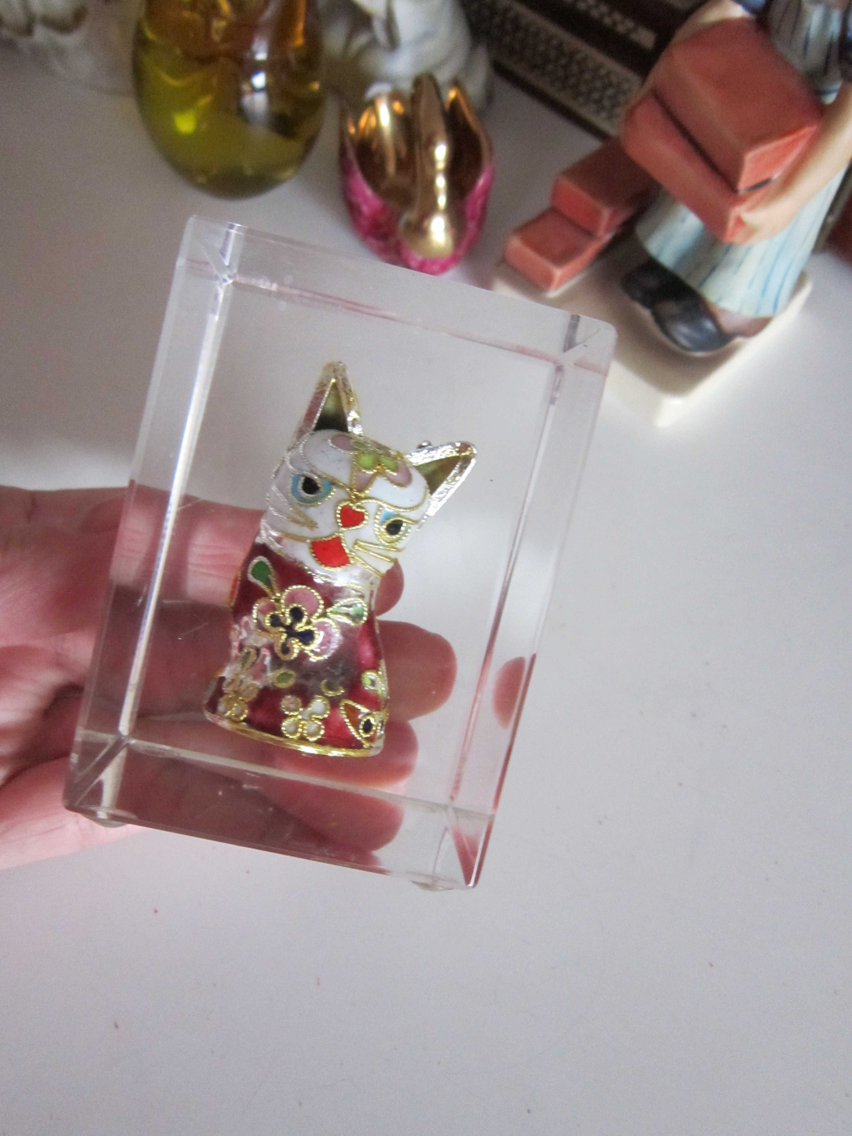 cadou rar Kutani Lucky Cat Japonia '90  Resin Paperweight