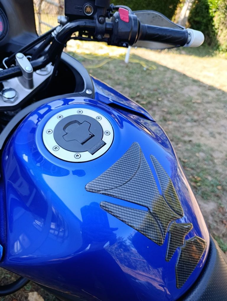 Suzuki V-Strom 650
