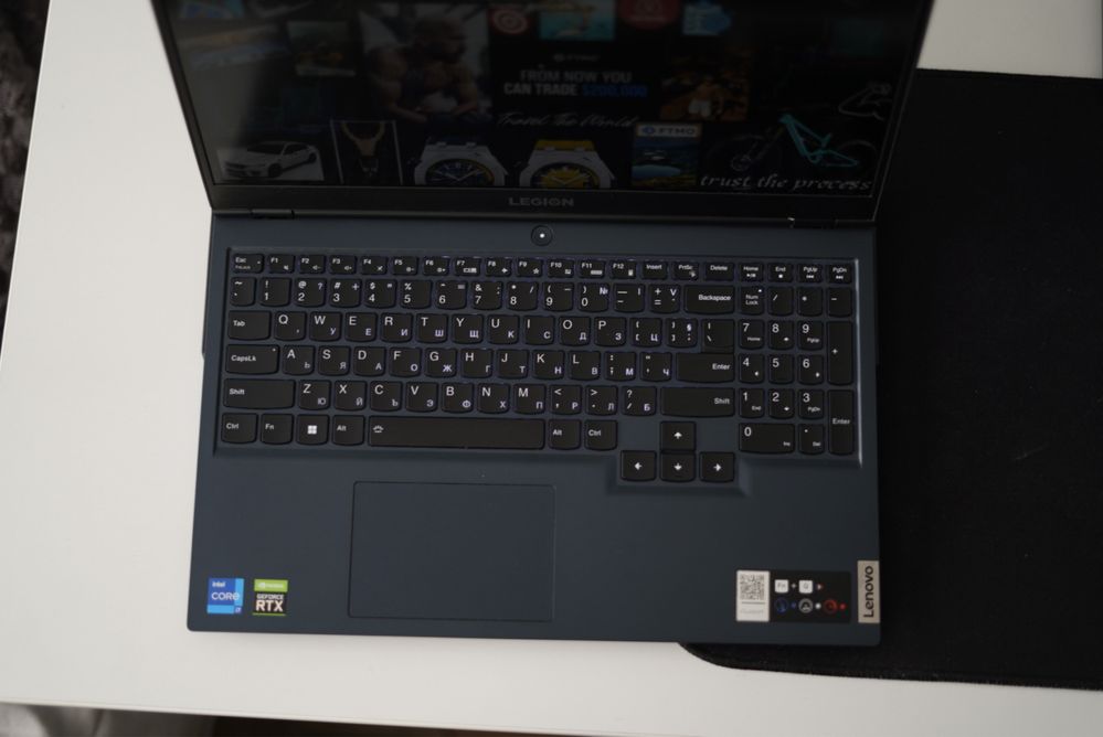 Геймърски лаптоп Lenovo Legion
