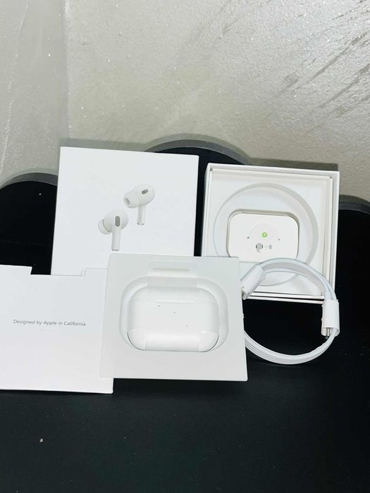Продават се нови слушалки AirPods Pro 2