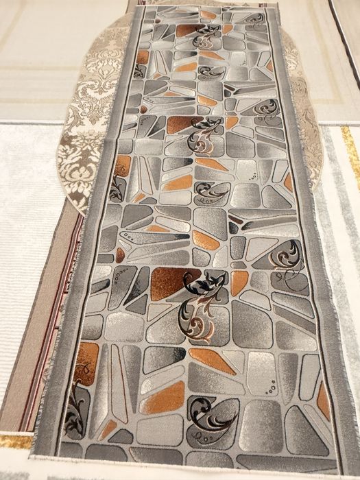 Продается ковры-дорожки б/у