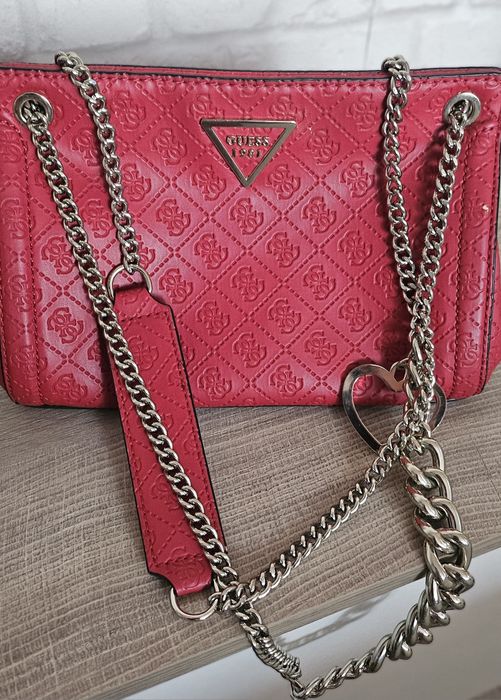 Чанта Guess - използвана