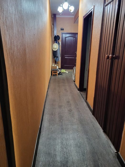 Продаю  трёхкомнатную квартиру в болгарском доме.