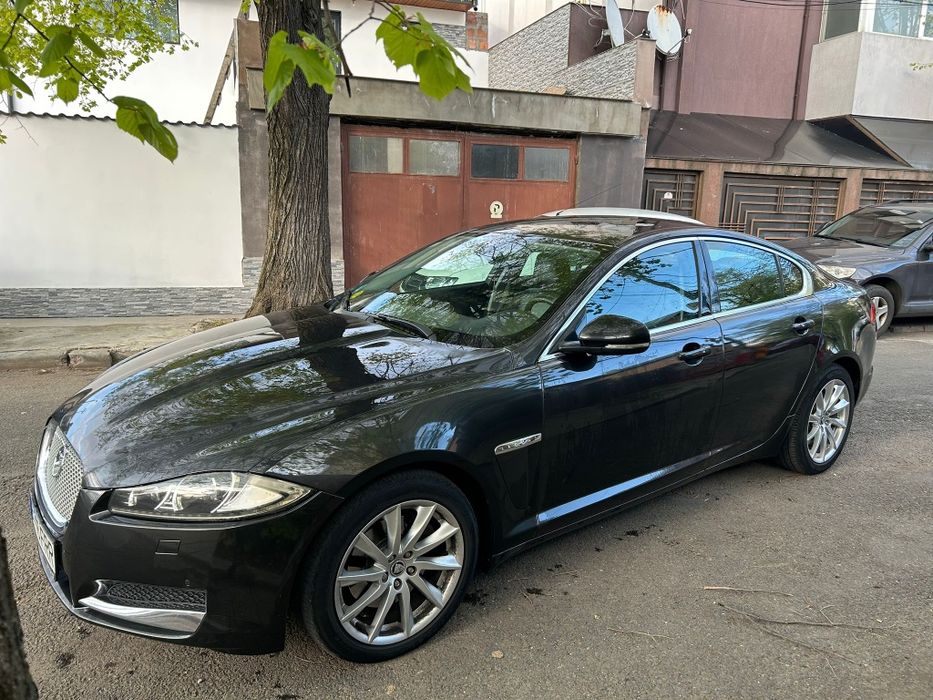 Vând jaguar xf 2012