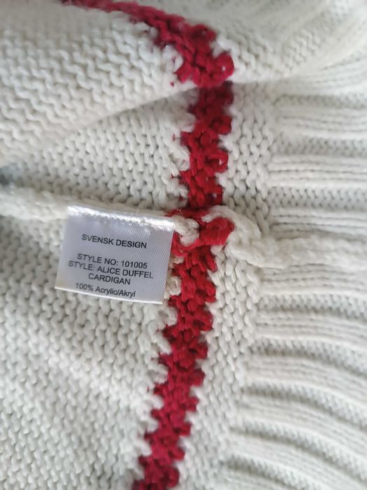 Дамска плетена жилетка