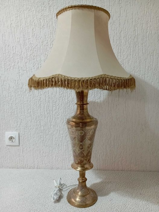 Комплект от две уникални много големи масивни бронзови лампи - лампа