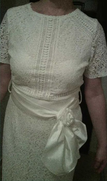 Rochie /mireasa/cuninie civila/ocazie  scurta dreapta