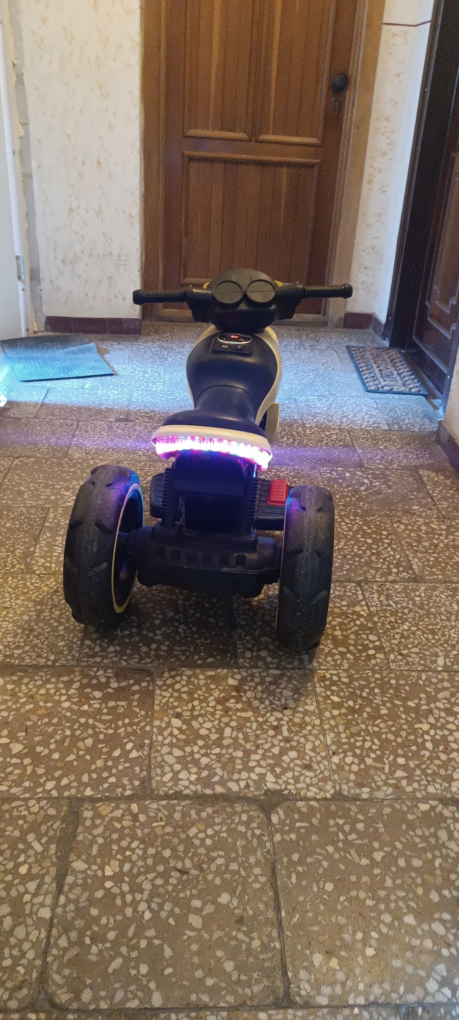 Motocicleta mașinuță electrica copii