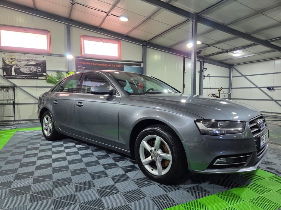 Vând AUDI A4 -2013