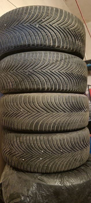 Set 4 anvelope iarna 225/50 r17