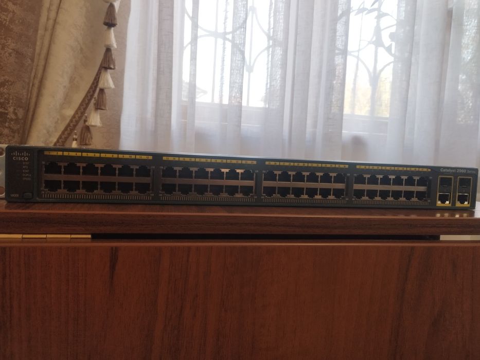 Cisco Catalyst 2960-48TT-L