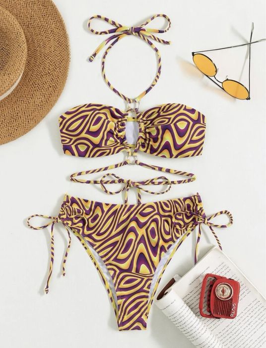 Бански костюм от две части