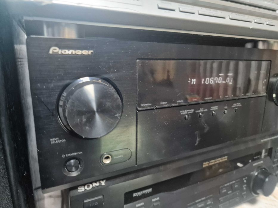 Amplificator PIONEER VSX324 model nou stare f buna poze reale proba