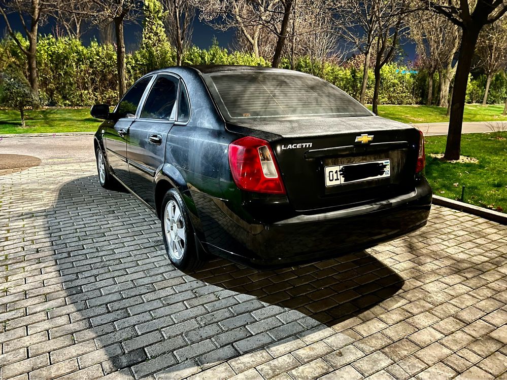 Chevrolet gentra 3 poz