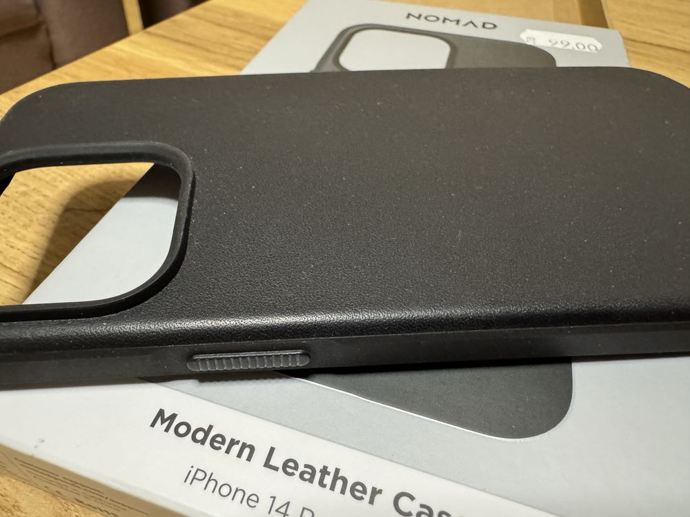 Кейс на " NOMAD " - ест-на кожа с magsafe за Apple Iphone 14 pro max.