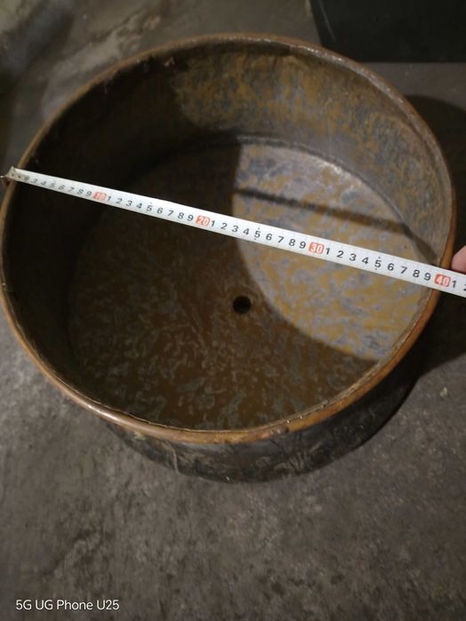 Продавам  2 броя капаци