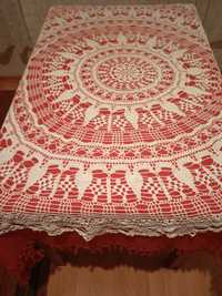 Дантелена ръчно плетена покривка за маса