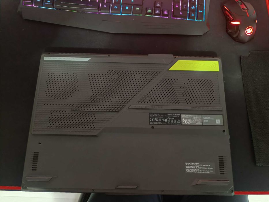 De vânzare* Laptop GAMING Asus ROG STRIX G713PV-LL037