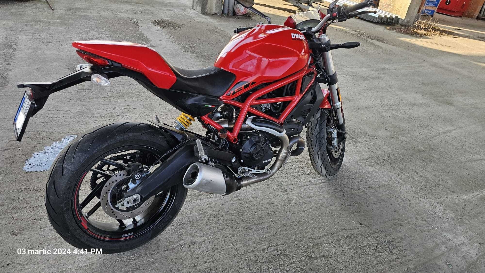 Ducati Monster 797