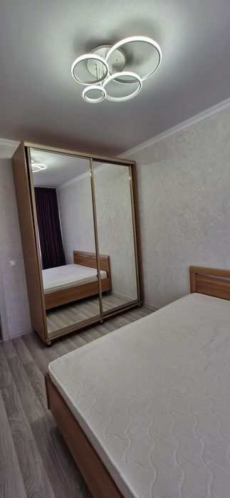 Продаётся комплект кровать с матрасом +шкаф