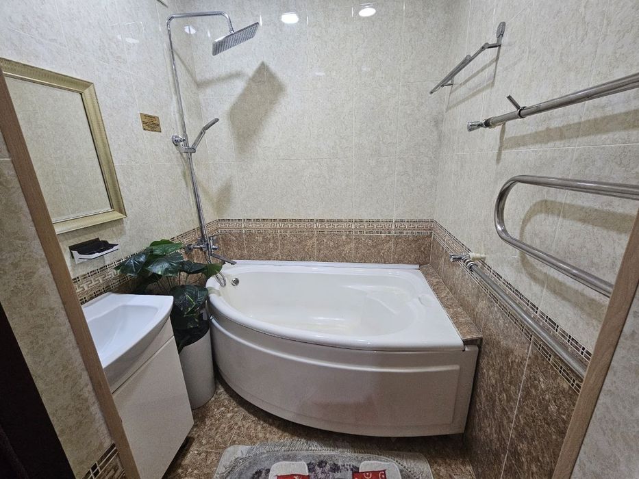 срочно сдаётся квартира 40-лет Тузел-2 Adamari 5-комн евро ремонт 120м