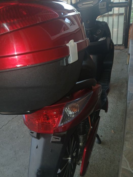 Vând scuter electric, ZTECH 
Garanție ,stare ca și nou acte
