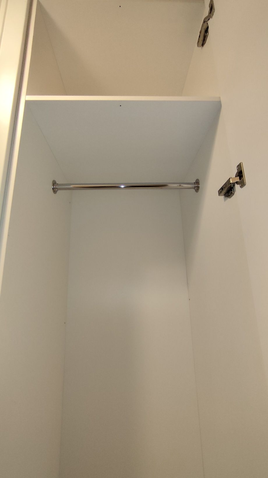 Продам шкаф в прихожую
