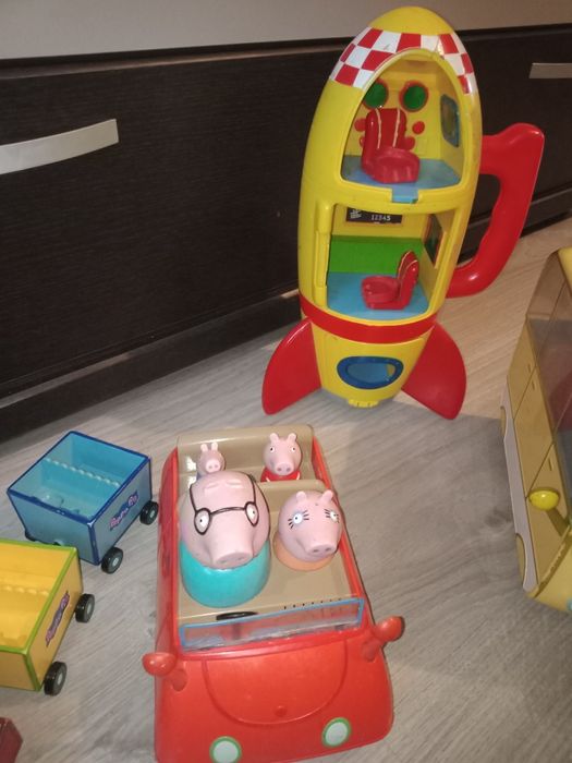Lot jucarii Pepa pig masina tren autobuz racheta