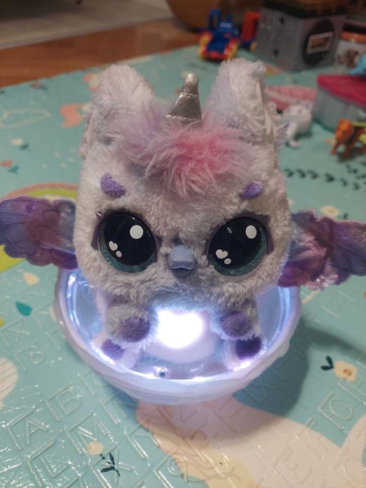 Hatchimals яйце-изненада.