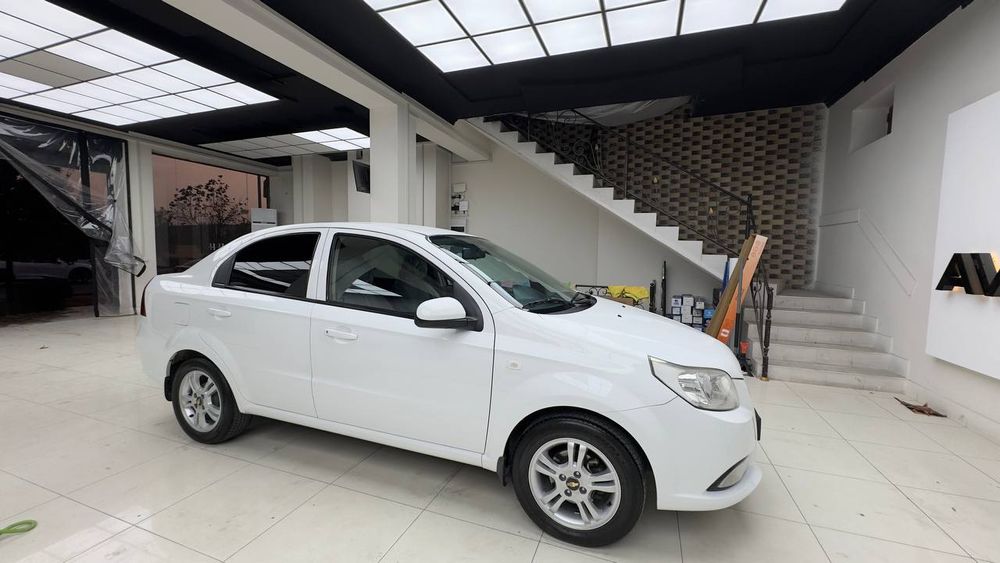 Nexia 3 4 pozitsiya srochna sotiladi