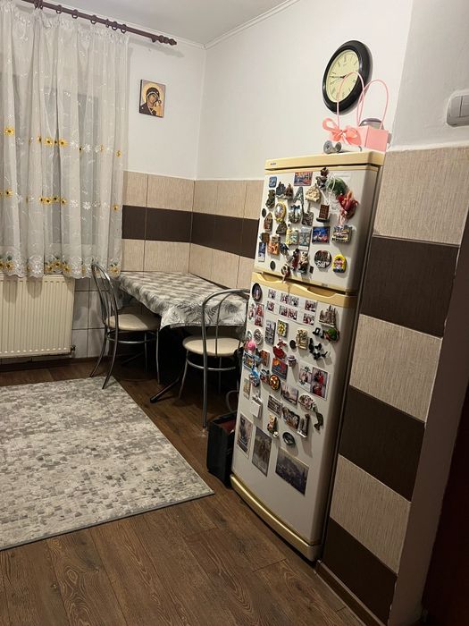 Ofer spre închiriere!!