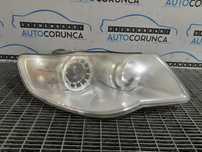 Far Dreapta Volkswagen Touareg 7L facelift 2007 - 2010 SUV 4 Usi (993) Fara xenon
