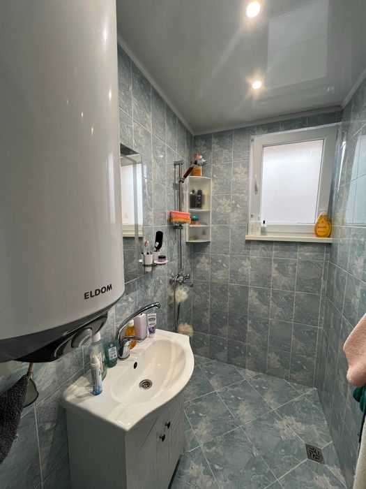 Продава се двустаен апартамент до Културния дом, Казанлък