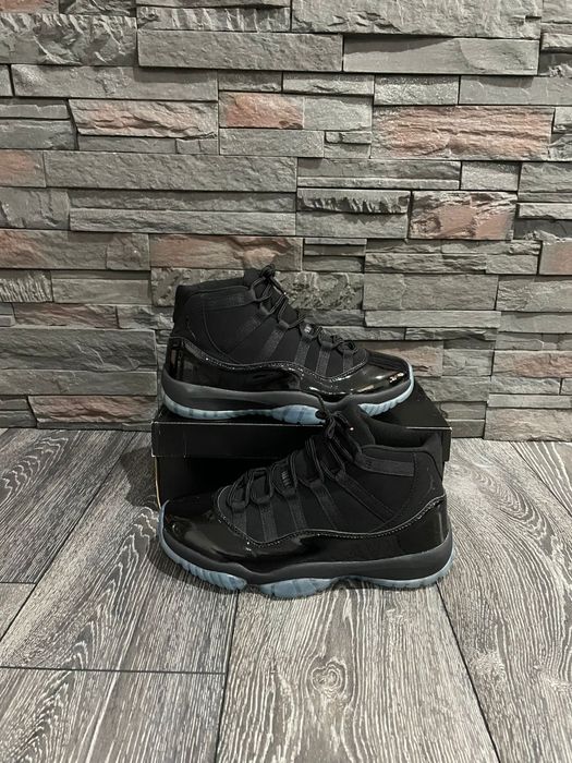 Jordan 11 cap and gown
