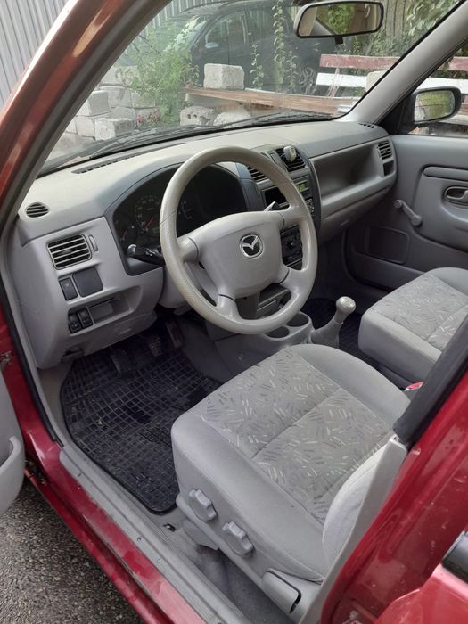 Vând Mazda  (2001) – Mașină demo, adusă din Austria