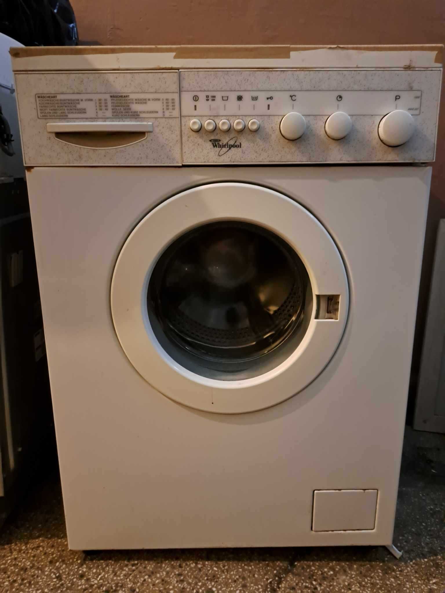 Пералня със сушилня Whirlpool