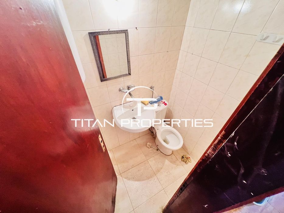 Дава се под наем Едностаен апартамент в Бургас, Лазур - 30 кв.м за 204 € - Снимка #3