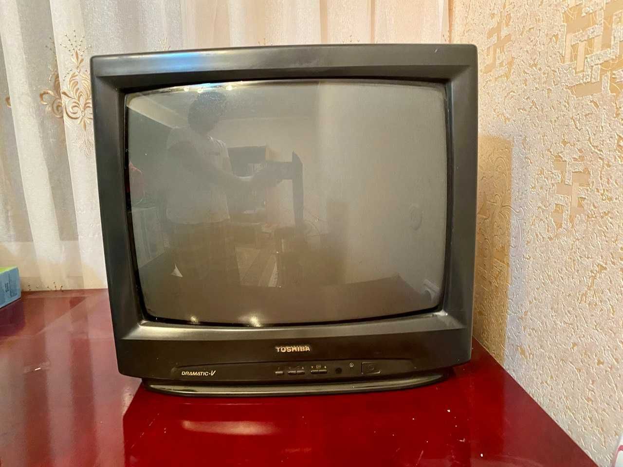 Телевизор LG б.у.