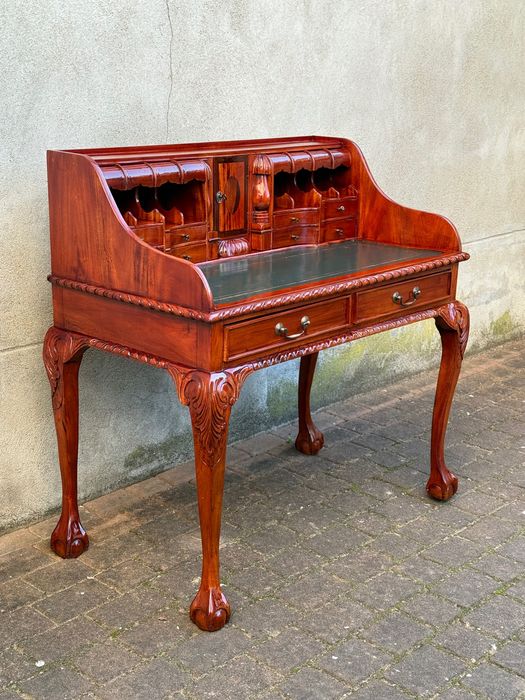 Старинни писалища