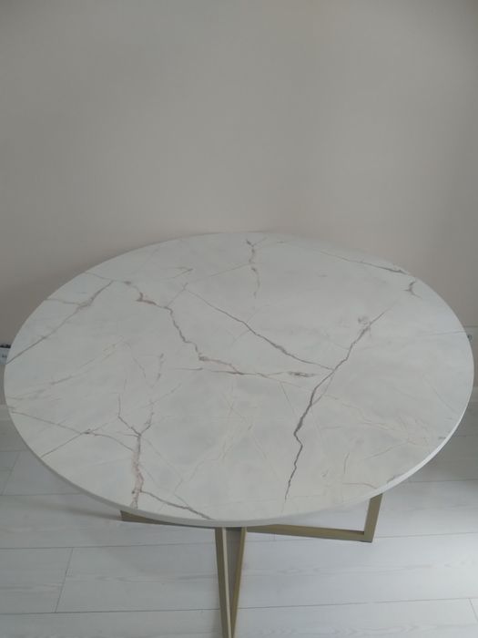 Продам кухонный стол