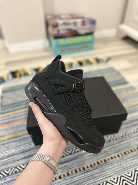 Jordan 4 Black Cats 2025